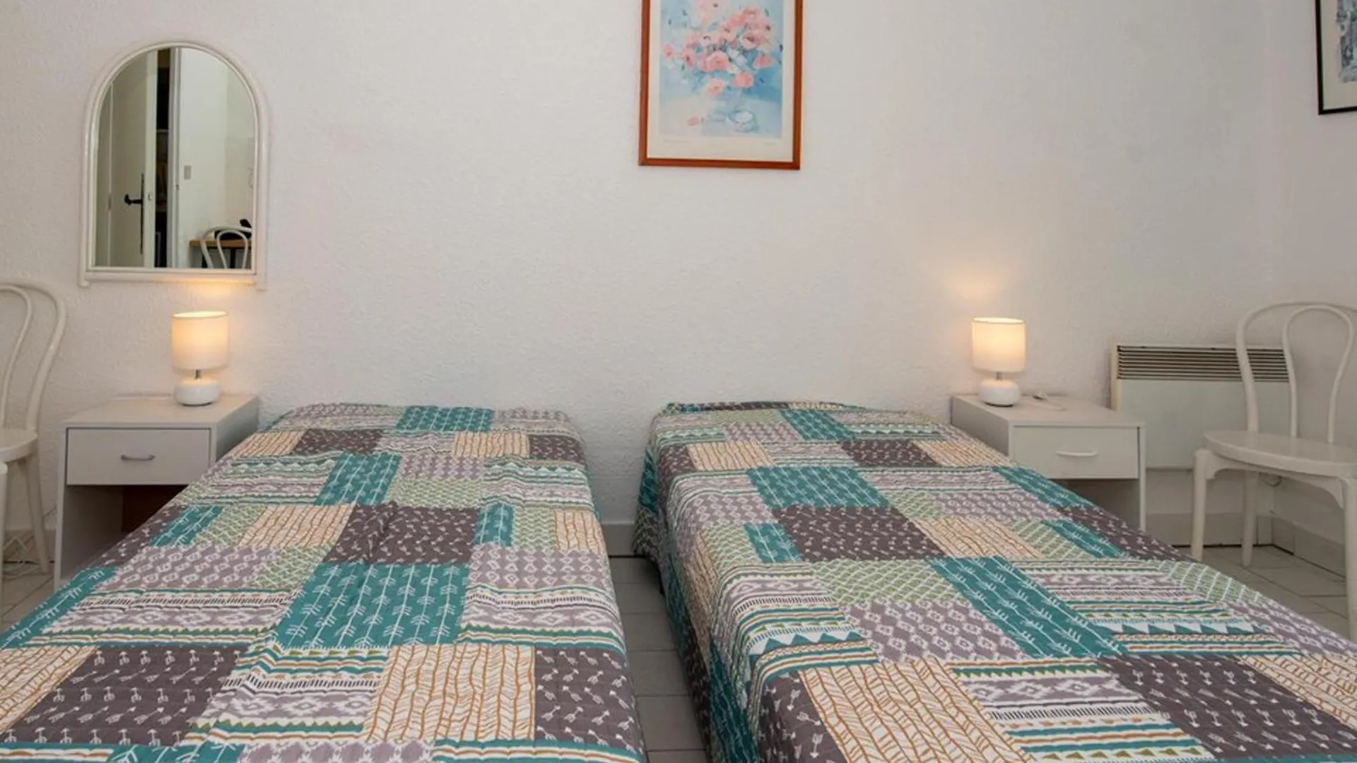 Studio Face Mer Avec Terrasse - 2 Pers, Parking, Plage Et Centre Ville A Pied - Fr-1-803-67 Le Lavandou Apartment